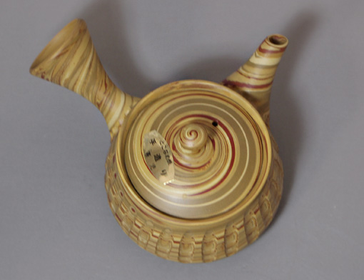 Tokoname handcrafted teapot by Kenji