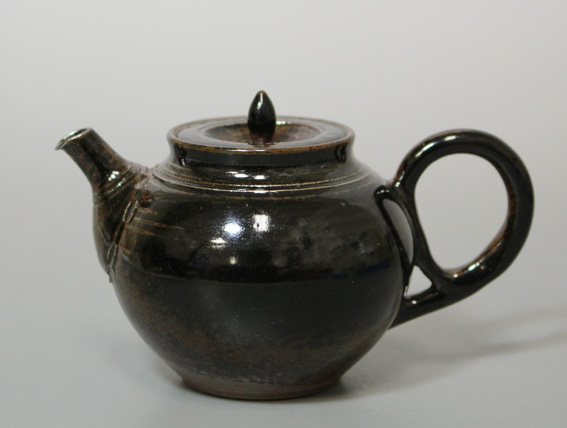 Tokoname teapot by Hokujo