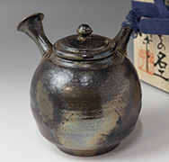 Tokoname Mayake teapot by Konishi Yohei