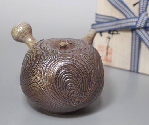 Japanese pottery - Tokoname Teapot by Konishi Yohei