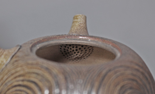 Tokoname Teapot by Konishi Yohei