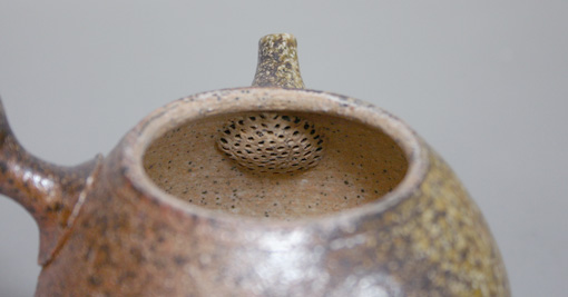 Tokoname Teapot by Konishi Yohei