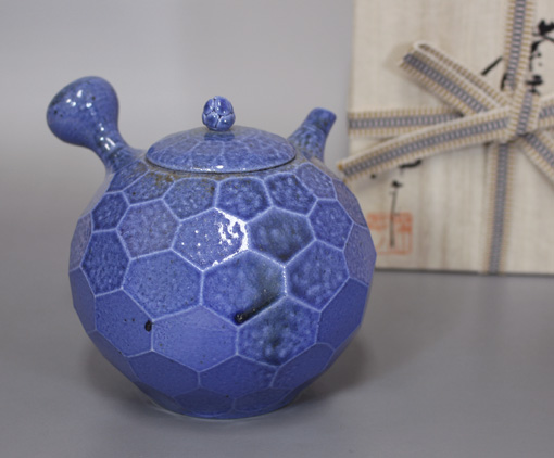 Japanese pottery - Tokoname Teapot by Konishi Yohei