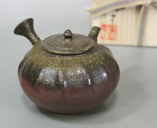Japanese pottery - Tokoname Teapot by Konishi Yohei