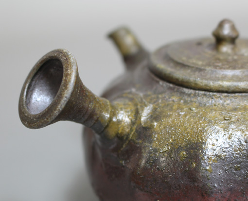 Tokoname Teapot by Konishi Yohei