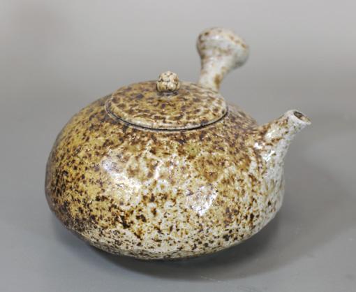 Japanese pottery - Tokoname Teapot by Konishi Yohei