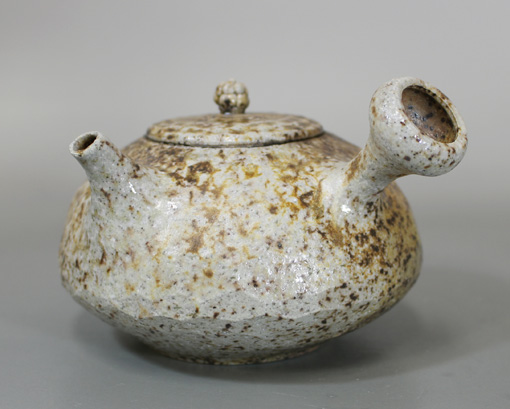 Japanese pottery - Tokoname Teapot by Konishi Yohei