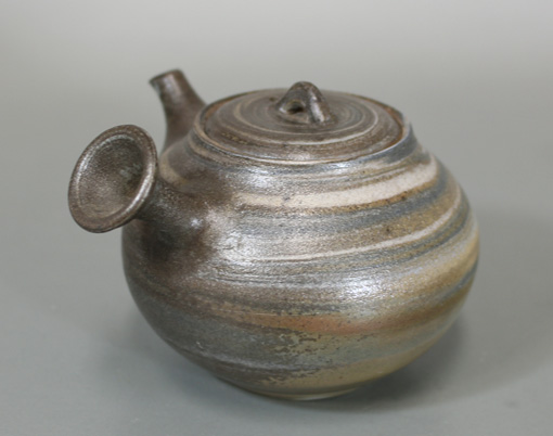 Japanese pottery - Tokoname Teapot by Konishi Yohei
