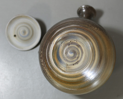 Tokoname Teapot by Konishi Yohei