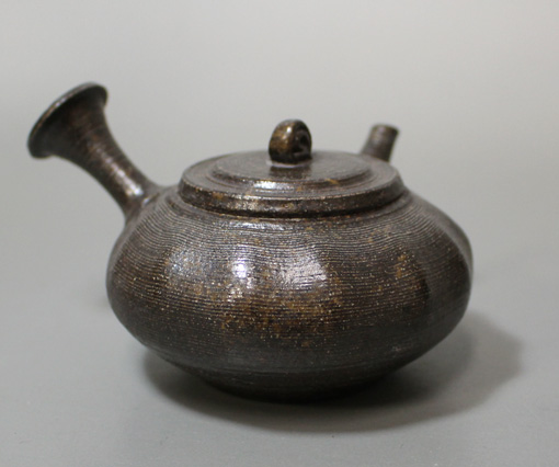 Japanese pottery - Tokoname Teapot by Konishi Yohei
