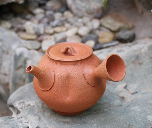 Tokoname Teapot by Konishi Yohei