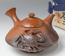 Japanese pottery - Tankasai teapot by Konishi Yohei