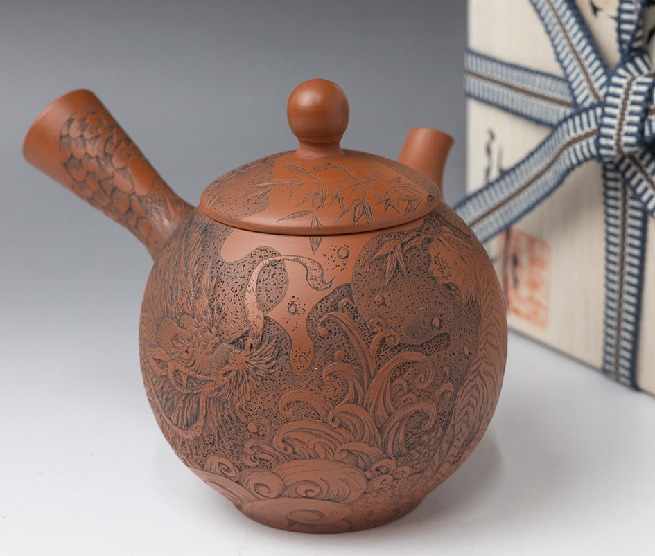 Tiger and Dragon engraved shudei kyusu by Kouji and Kikumaru