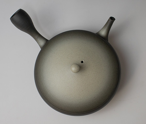Maekawa Junzō Teapot