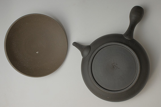 Maekawa Junzō Teapot - Thumbnail 2