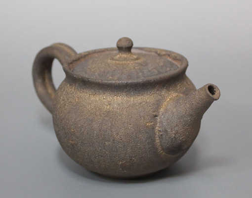 Japanese pottery -  Tokonameyaki teapot by Maekawa Junzo
