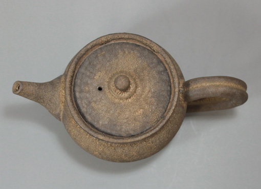 Japanese pottery -  Tokonameyaki teapot by Maekawa Junzo