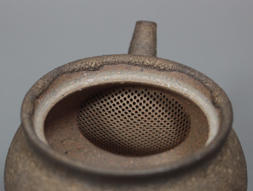 Japanese pottery -  Tokonameyaki teapot by Maekawa Junzo