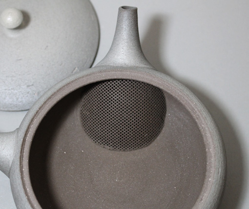 Japanese pottery -  Tokonameyaki teapot by Maekawa Junzo