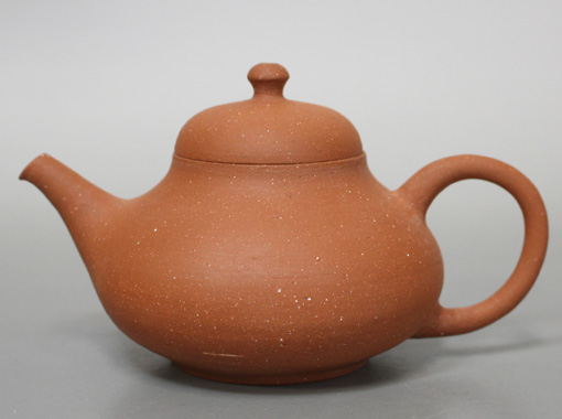 Japanese pottery -  Tokonameyaki teapot by Maekawa Junzo