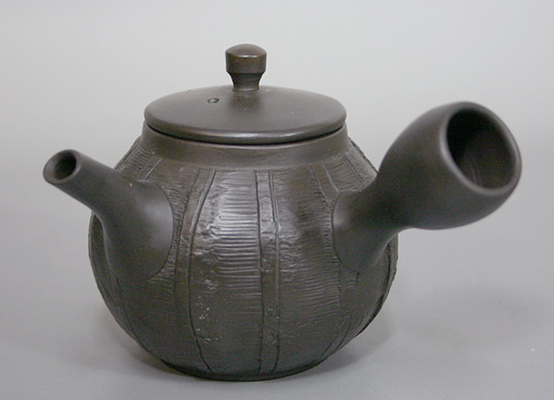 Japanese Tokoname teapot by Motozo