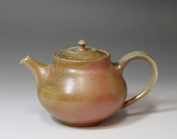 Japanese pottery - Tokoname wood-fired teapot by Nakagawa Takanori