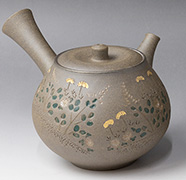 Yakishime autumnal flowers teapot by Seiho