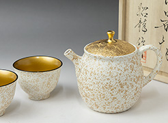 Tokoname kyusu teapot - a set of White Tenmoku teapot and cups by Shoryu