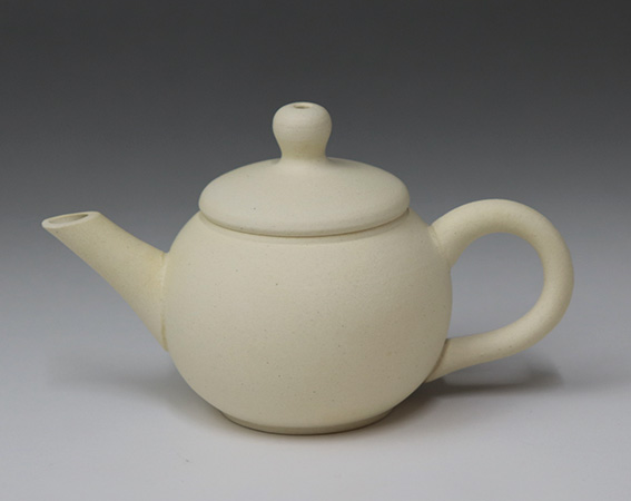 Tokoname teapot by Houryuu