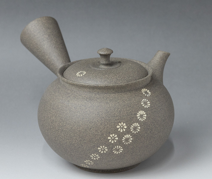 Impressed Flower teapot by Teruyuki  335 ml
