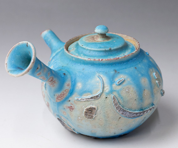 YAMARYU Oriental Blue and White Saki or Tea Pot 