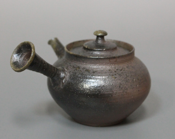 Japanese pottery -  Tokonameyaki teapot by Yamada Sou