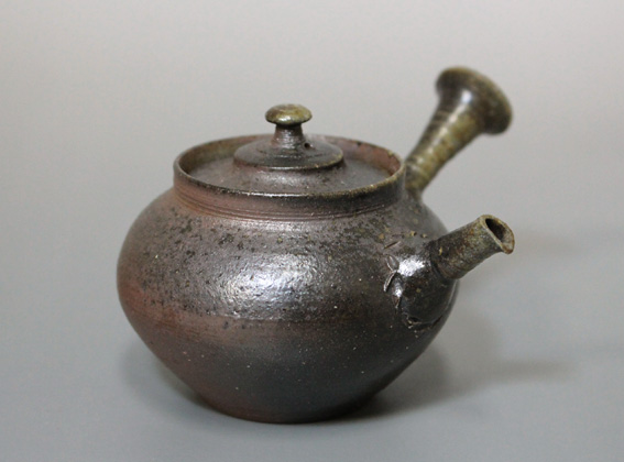 Japanese pottery -  Tokonameyaki teapot by Yamada Sou