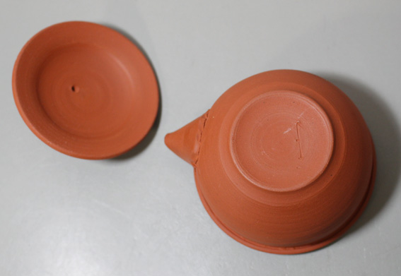 Japanese pottery -  Tokonameyaki houhin teapot by Yamada Sou