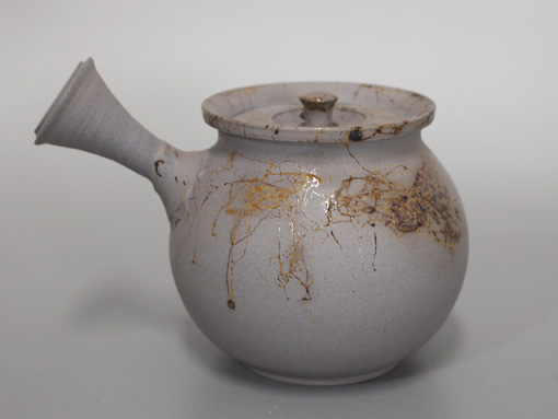 Japanese pottery- Tokoname kyusu teapot by Yoshiki
