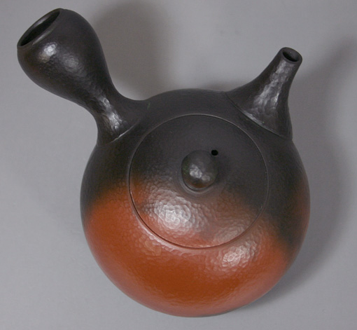 Japanese pottery- Tokoname kyusu teapot by Yoshiki