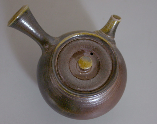 Japanese pottery- Tokoname kyusu teapot by Yoshiki
