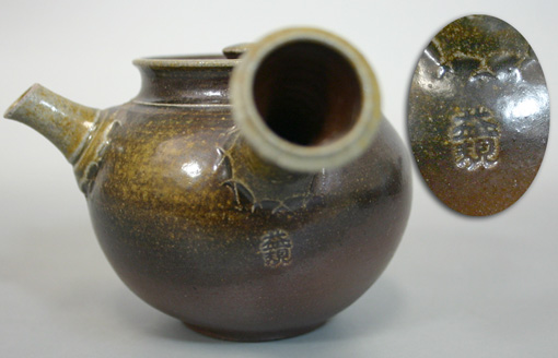 Japanese pottery- Tokoname kyusu teapot by Yoshiki