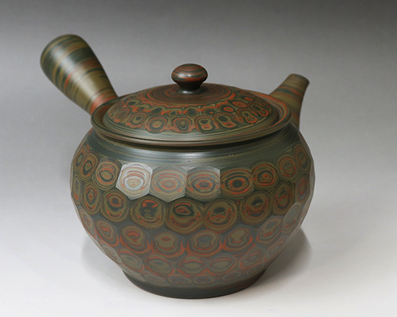 Tokoname teapot by Yusen
