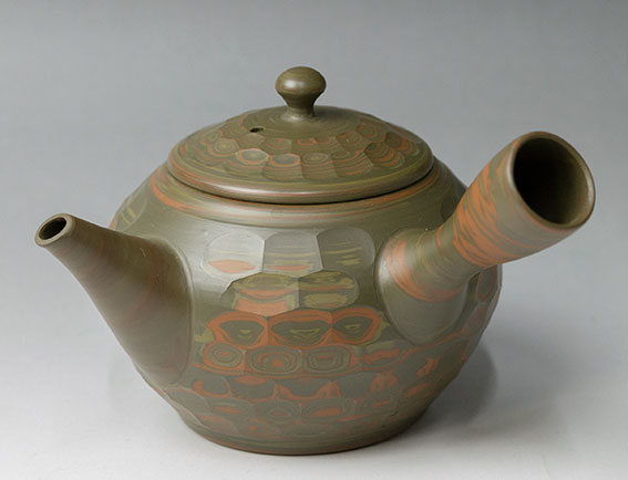 Tokoname teapot by Yusen
